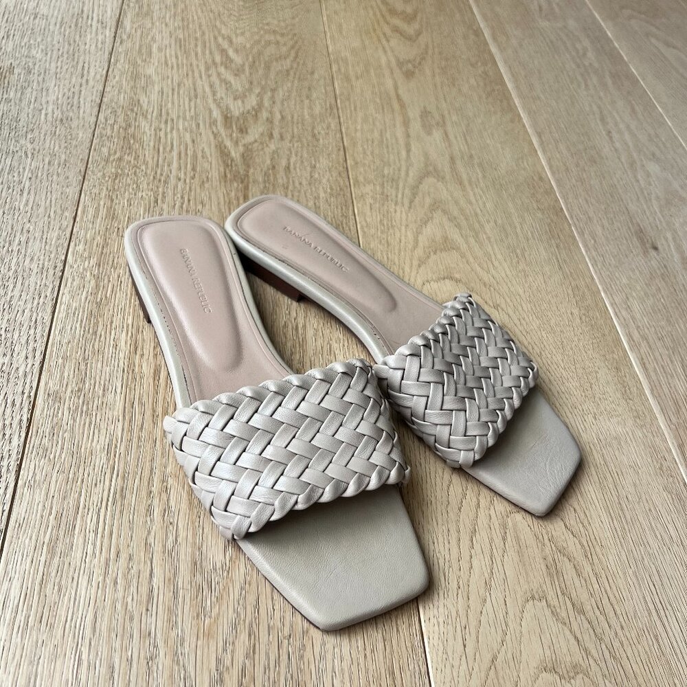 BANANA REPUBLIC - Woven Leather Sandals